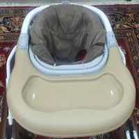 روروک بسیار تمیز ترک تاشو ، با حالت صندلی غذا|اسباب و اثاث بچه|تهران, جنت‌آباد مرکزی|دیوار