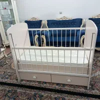 تخت و تشک کودک