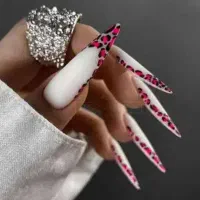 کاشت ناخن|خدمات آرایشگری و زیبایی|میانه, |دیوار