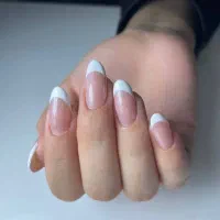 خدمات‌ زیبایی لاین ناخن مژه فشیال|خدمات آرایشگری و زیبایی|میبد, |دیوار