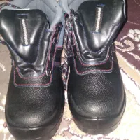 کفشایمنی|کیف، کفش، کمربند|بجنورد, |دیوار