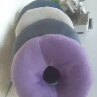 بالش گردنی|رختخواب، بالش، پتو|شاندیز, |دیوار