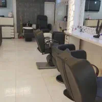 آرایشگاه با ۲۰ سال سابقه/براصلی کاشانی/با جواز|اجارهٔ دفتر کار، اتاق اداری، مطب|تهران, جنت‌آباد جنوبی|دیوار