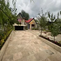 حیاطش-جون-میده-برای-بازی-بچه-ها