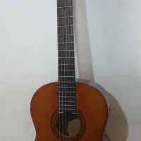 گیتار یاماها c40