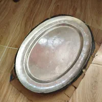 یک عدد سینی مسی قدیمی مخصوص قلمزنی