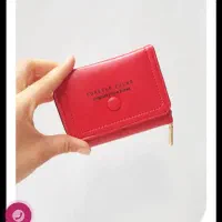 گمشده کیف مدارک قرمز