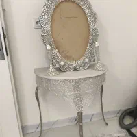 اینه و میز ملیله کاری شده