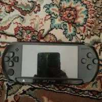 کنسول دستی پی اس پی