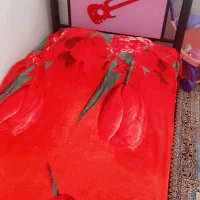 تخت  و بوفه و غیره....