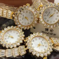 ساعت زنانه و دخترانه کامل نگین دار برند والار|ساعت|تبریز, |دیوار