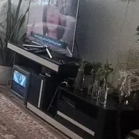 میزتلویزین وتلفن