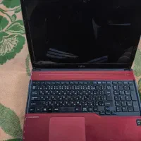 یک عدد دستگاه لب تاب