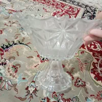 ظروف پایه دار