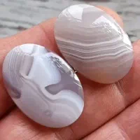 نگین