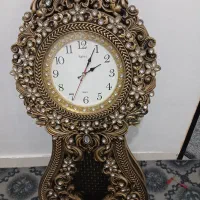 ساعت دیواری نگین دار