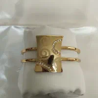 زنجیر گردنی و دستبند های رنگ ثابت|بدلیجات|قم, امامزاده ابراهیم|دیوار