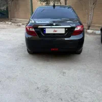 دنا پلاس اتوماتیک، مدل ۱۴۰۱