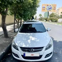 جک J5 اتوماتیک 1800cc، مدل ۱۳۹۶