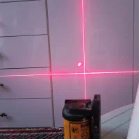 تراز لیزری دیوالت سری اول