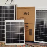 تعدادی پنل خورشیدی با وات های مختلف