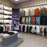 استخدام فروشنده خانم یا آقا|استخدام بازاریابی و فروش|تهران, اکباتان|دیوار
