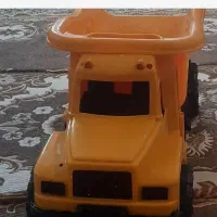 اسباب بازی کامیون