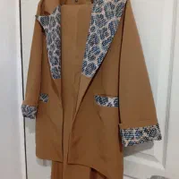 تعدادی لباس فروشی