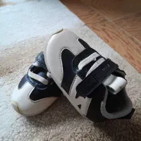 چند جفت کفش ودمپایی پسرانه