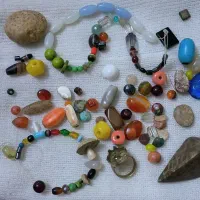 تعدادی مهره قدیم