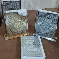 جعبه قرآن ایستاده