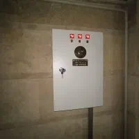 مونتاژ تابلو برق و انجام کلیه امور برق تکفاز و3فاز