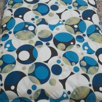 تشک و بالشت و پشتی بار میشود