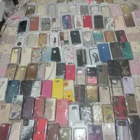 تعدادی قاب گوشی