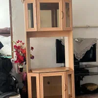 میز تلویزیون با ویترین ۳ تیکه