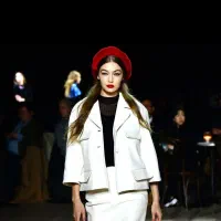 استخدام مدلینگ خانم