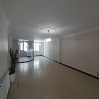 ۸۵متر _ بالای همکف _ تخلیه _ چهارباغ غربی