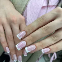 آموزش کاشت ناخن
