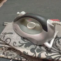 اتو به همراه میزش