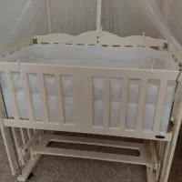 تخت و گهواره کودک