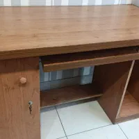 میز کامپیوتر و تحریر