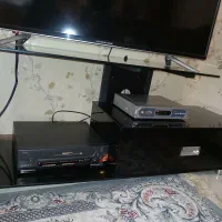 میز زیر تلویزیون