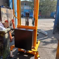 استاکر نیمه برقی میزهیدرولیک جک پالت