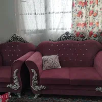 فروش مبل 7نفره 2عدد لوستر 5لامپه و1عدد 3لامپه