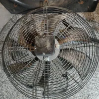 یک عدد فن هواکش صنعتی