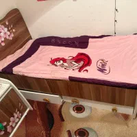 تخت و کمد آپادانا