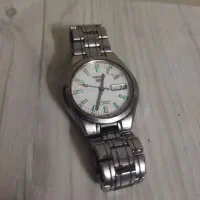 سیکو 5 اتوماتیک پشت شیشه بسیار زیبا