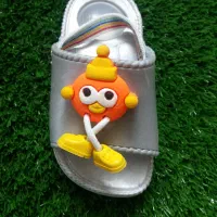 پذیرش نیرو خانم واقا در کارخانه دمپایی