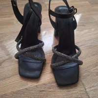 کفش نو نو تا حالا پوشیده نشده