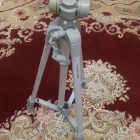 سه پایه چراغ دوربین یا گوشی